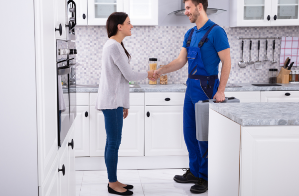 5 Common Plumbing Issues in {{local_area}} with Fixes